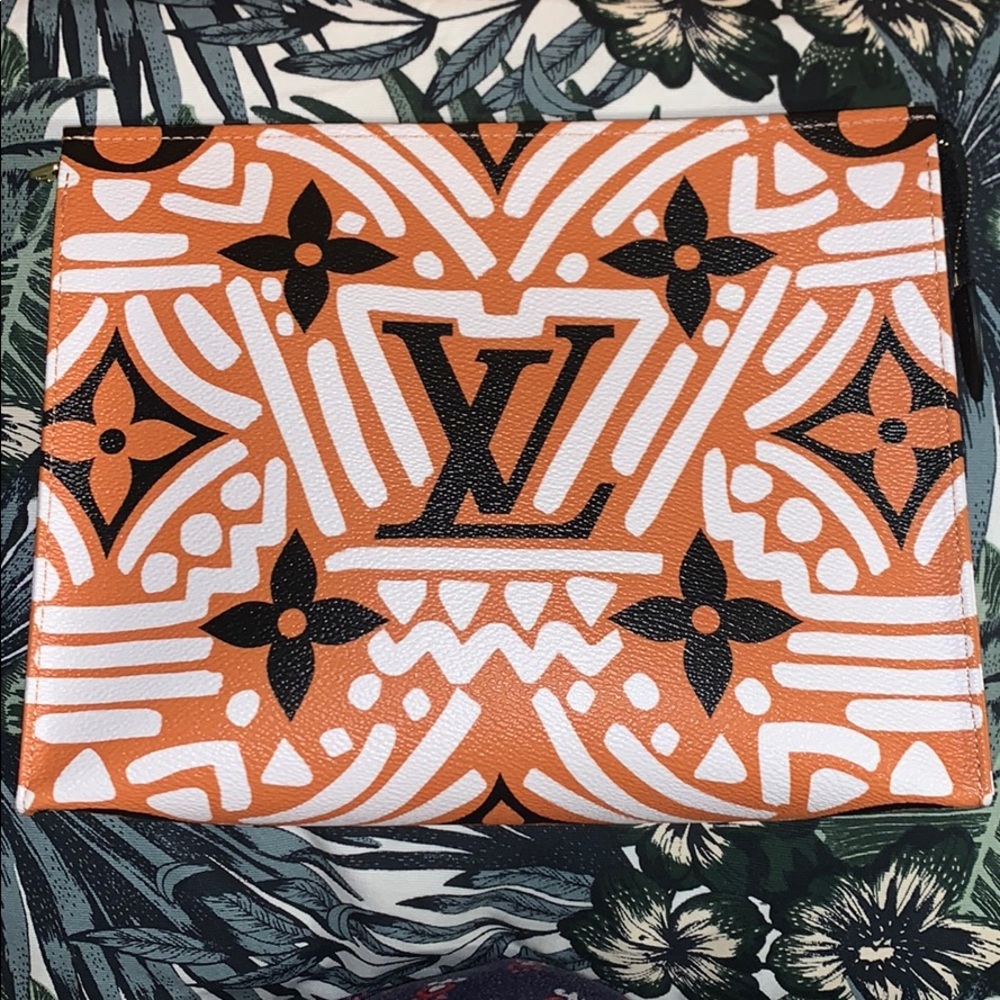 Louis Vuitton Crafty Toiletry 26